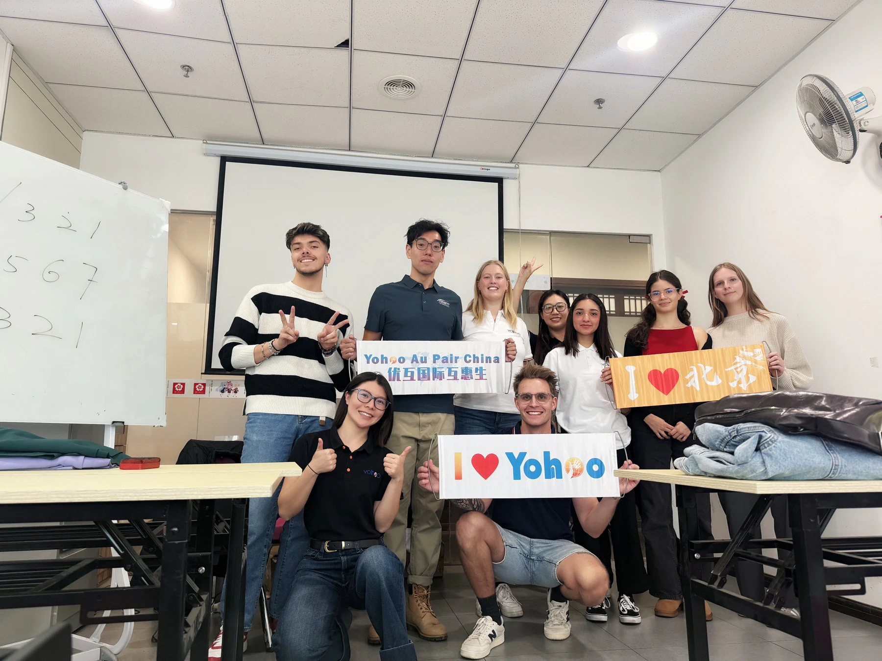 Yohoo au pairs learning Chinese clapper talk in Beijing